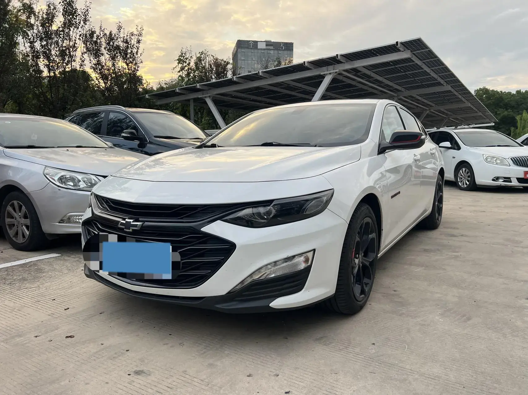 2021 CHEVROLET MALIBU view 1