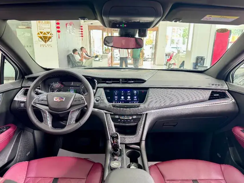 2020 CADILLAC XT5 thumbnail 4