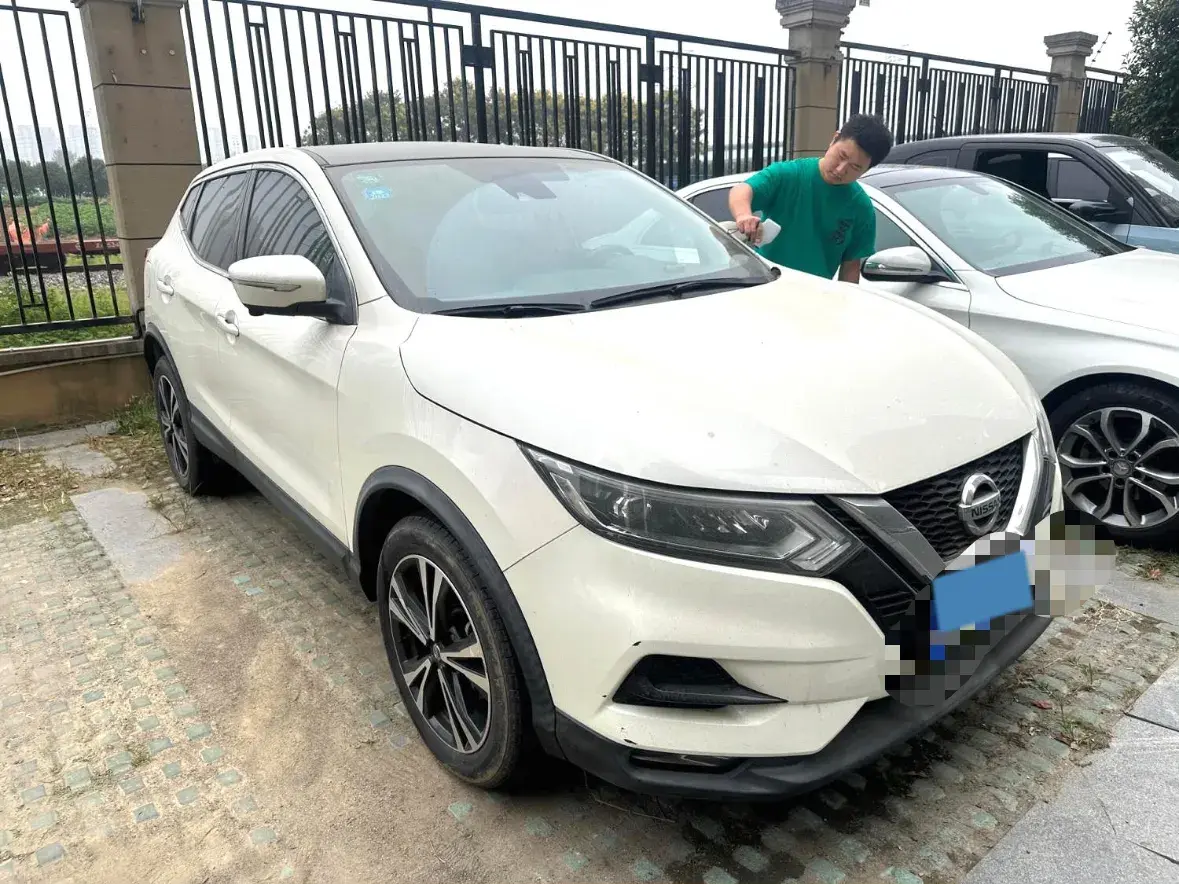 2021 NISSAN QASHQAI thumbnail 3