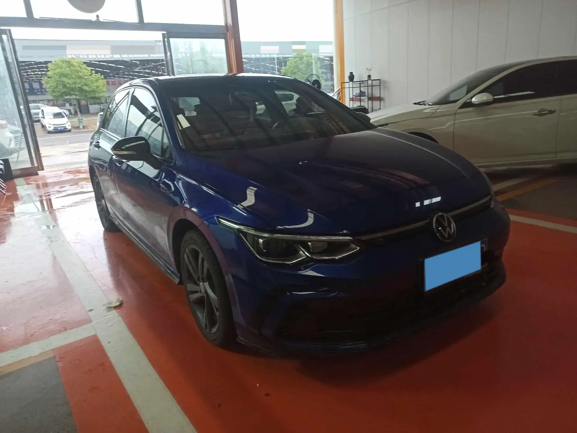 2021 VOLKSWAGEN GOLF thumbnail 2