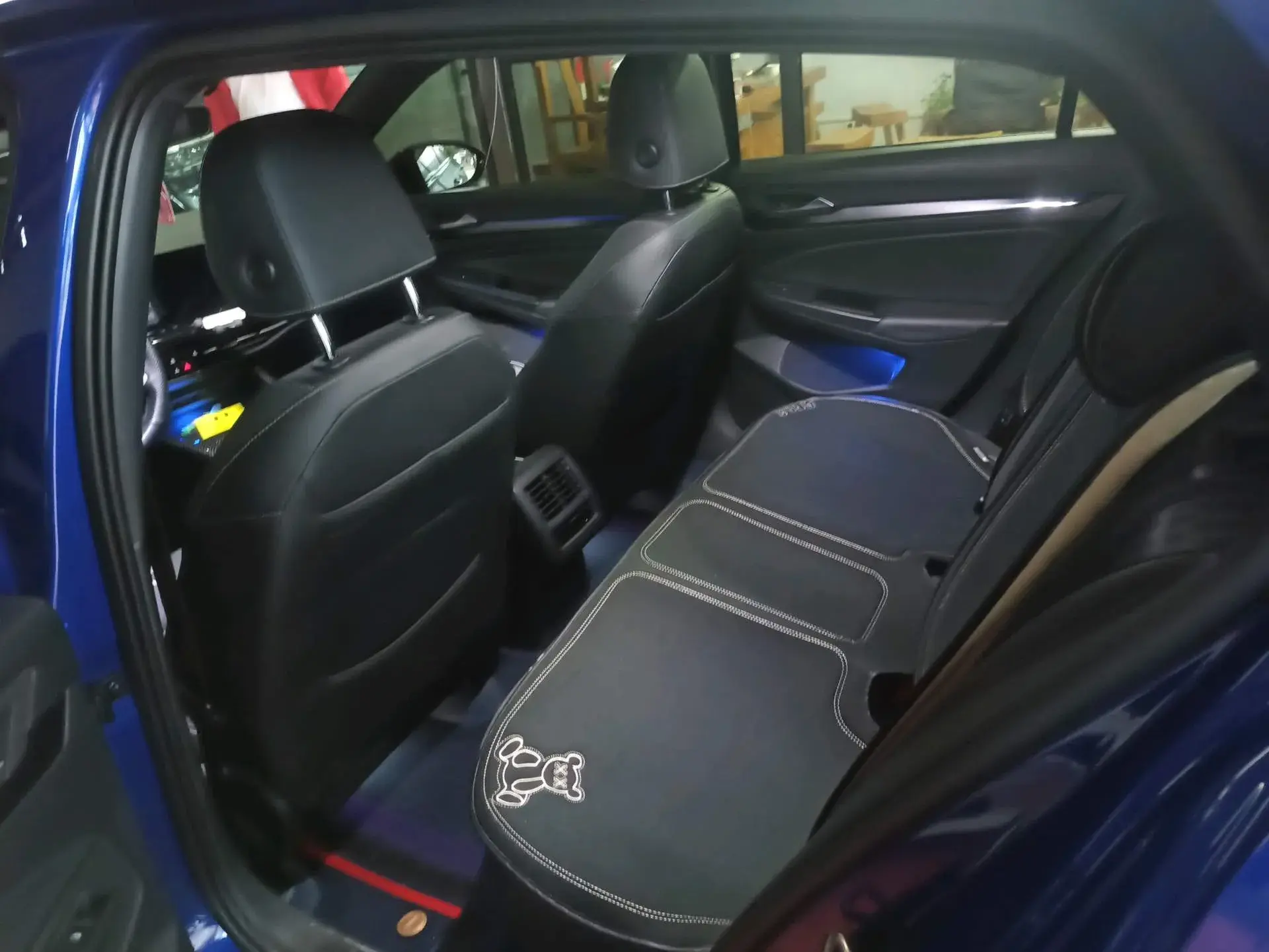 2021 VOLKSWAGEN GOLF thumbnail 4