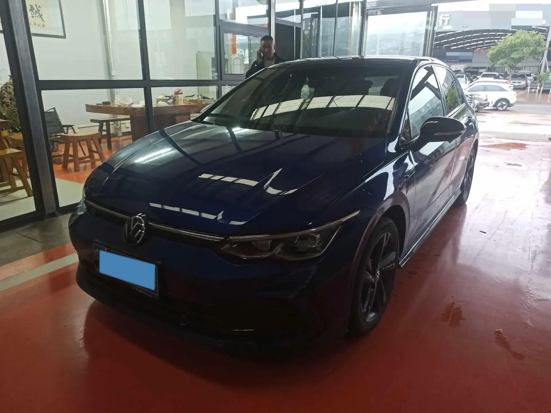 2021 VOLKSWAGEN GOLF view 1