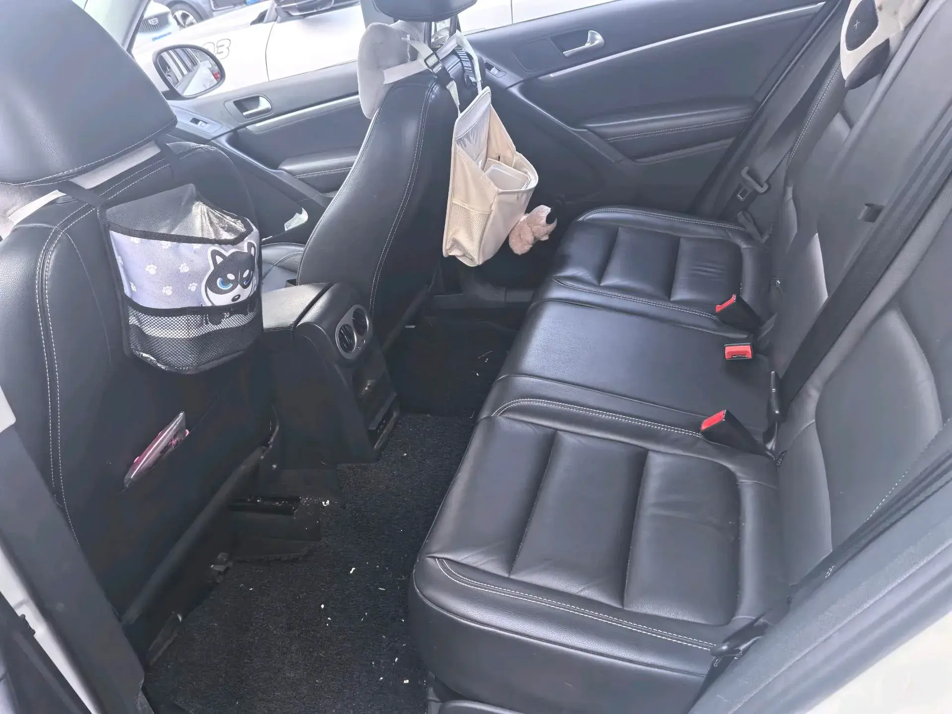 2017 VOLKSWAGEN TIGUAN thumbnail 4