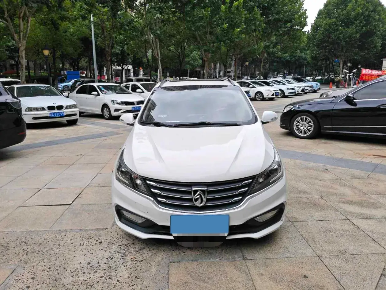 2017 BAOJUN 310 thumbnail 2