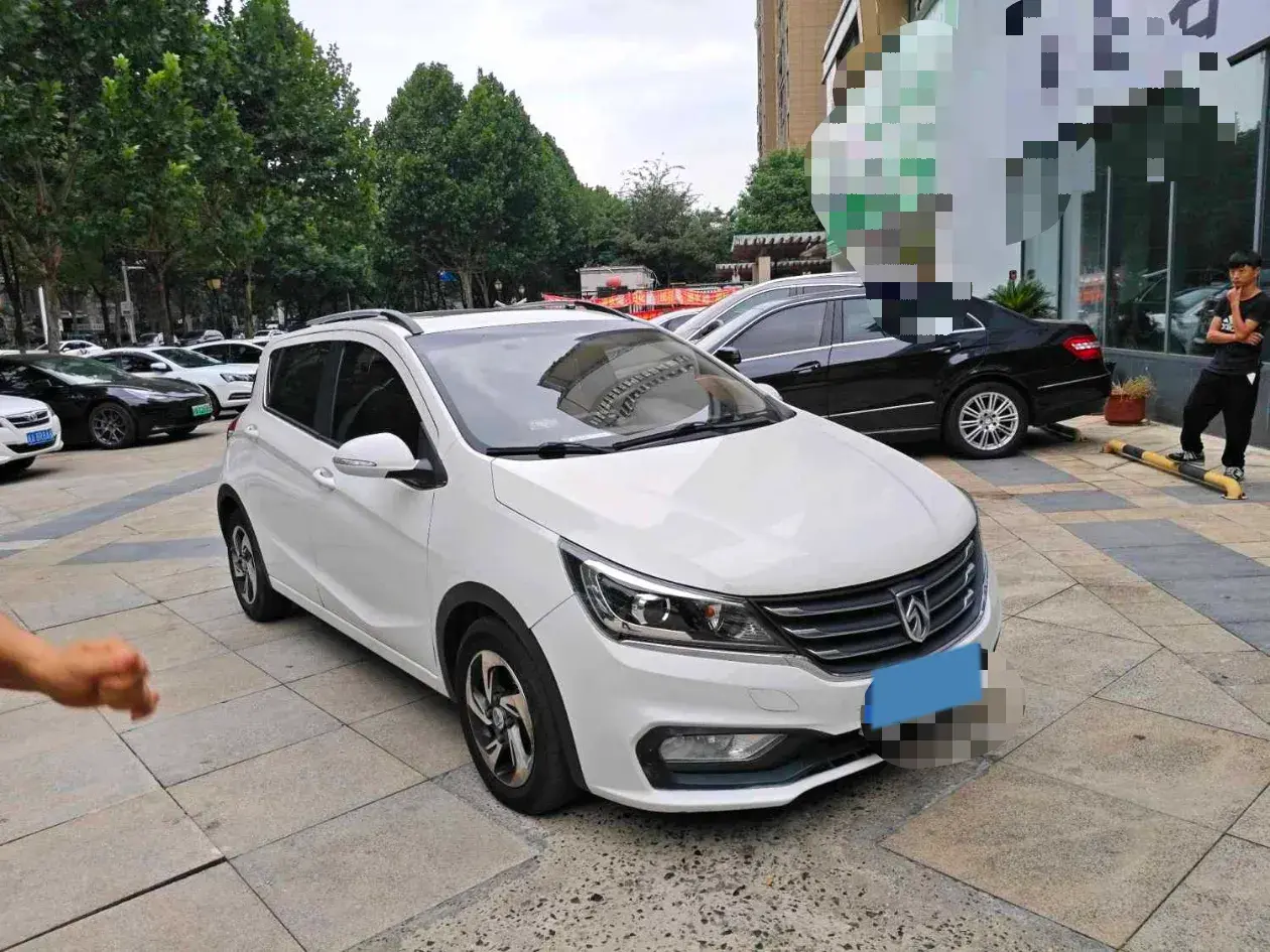 2017 BAOJUN 310 thumbnail 3