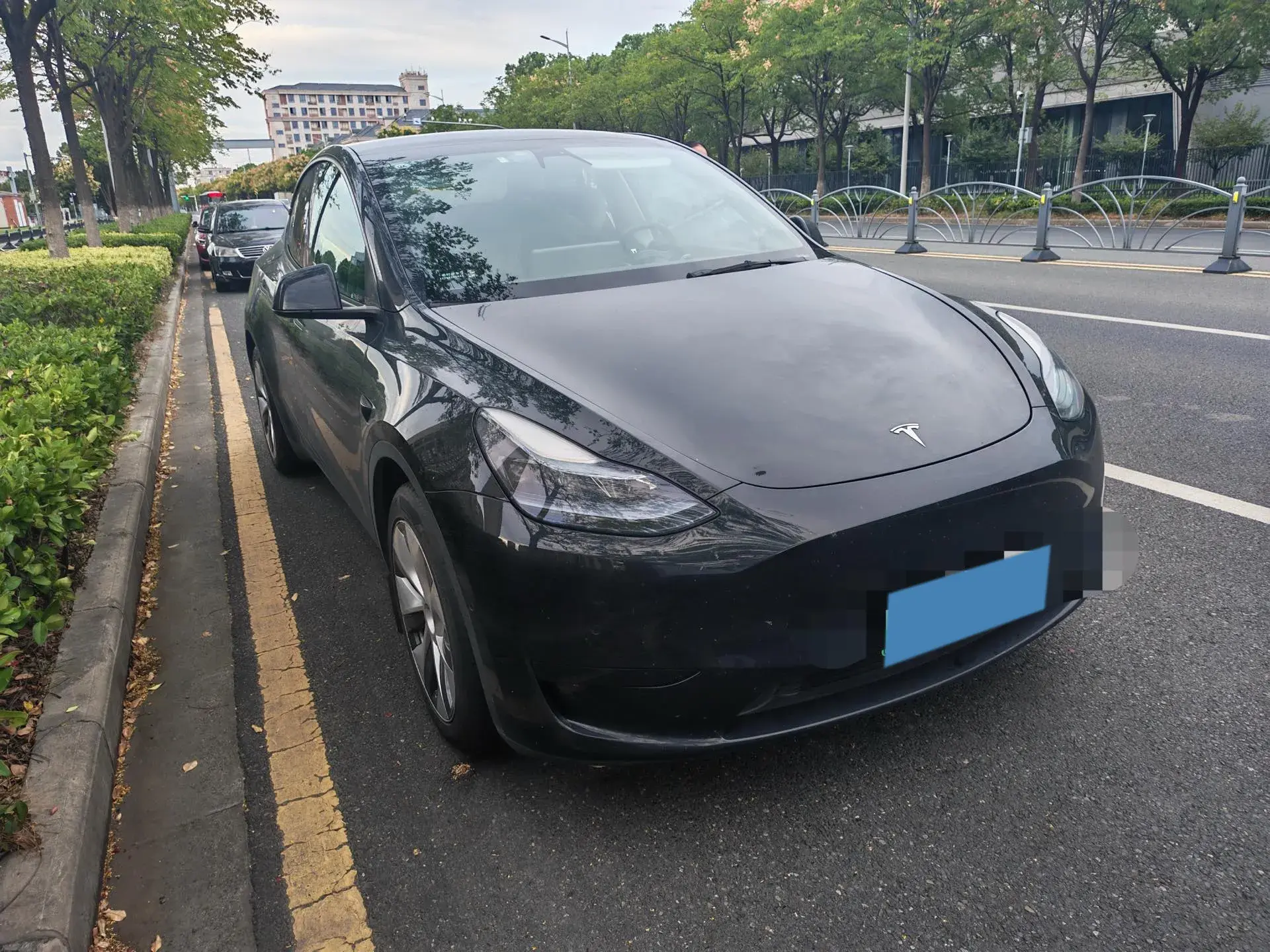 2022 TESLA MODEL thumbnail 3