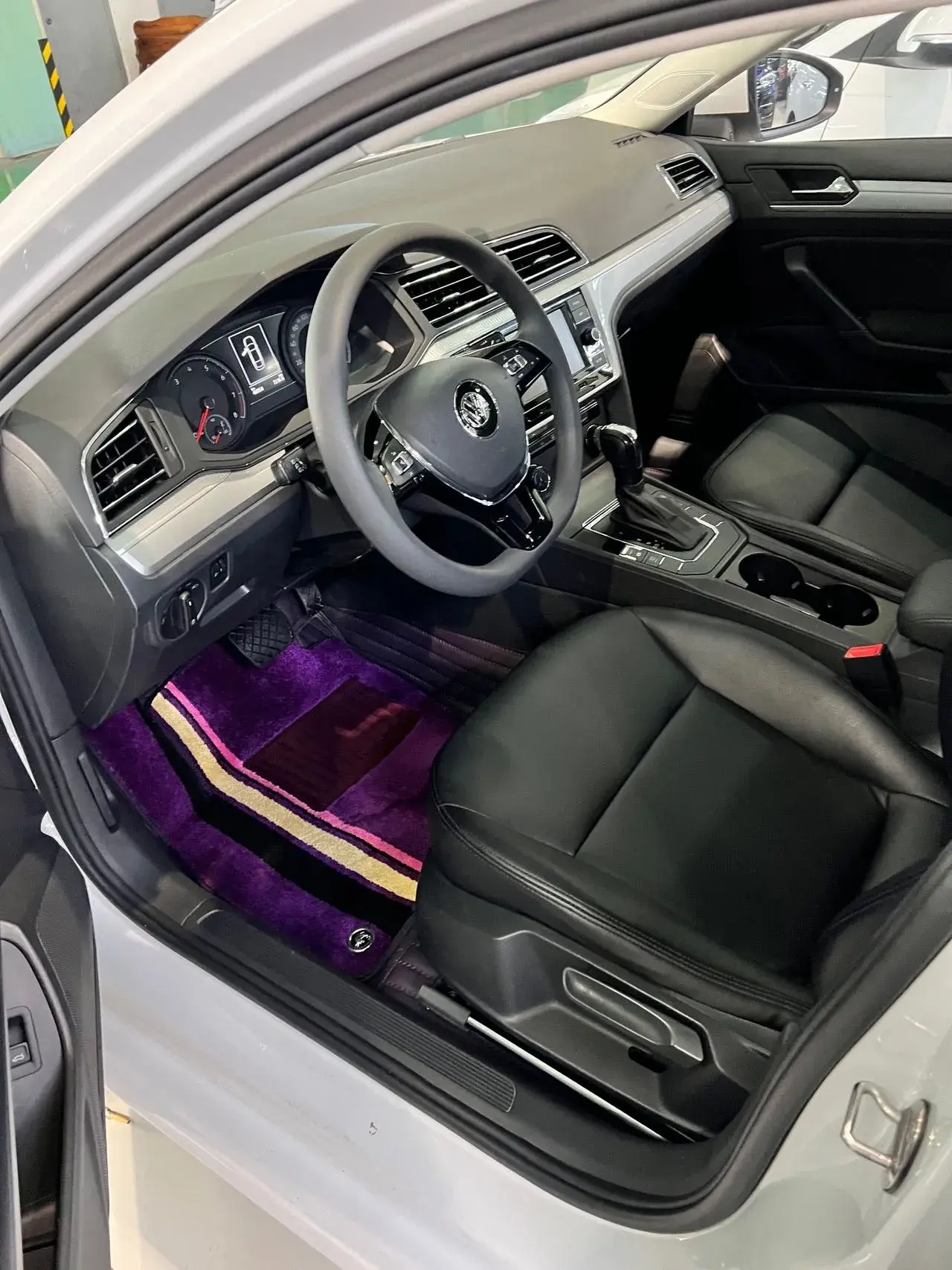 2019 VOLKSWAGEN LAMANDO thumbnail 4