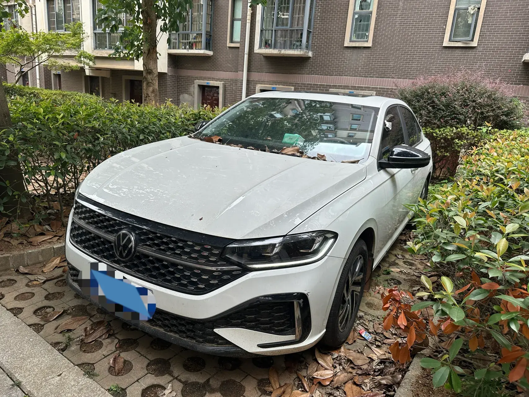 2023 VOLKSWAGEN LAVIDA view 1