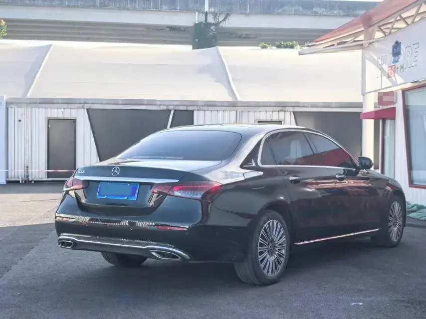 2021 MERCEDES-BENZ E thumbnail 4