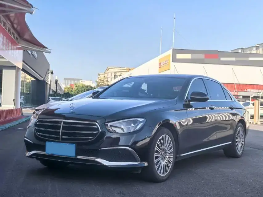 2021 MERCEDES-BENZ E view 1