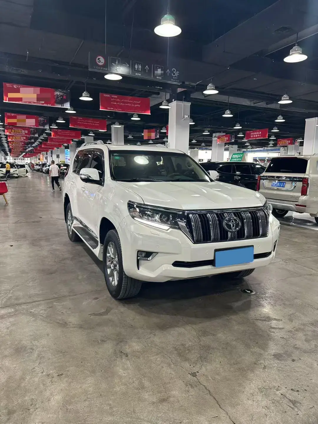 2019 TOYOTA LAND thumbnail 2