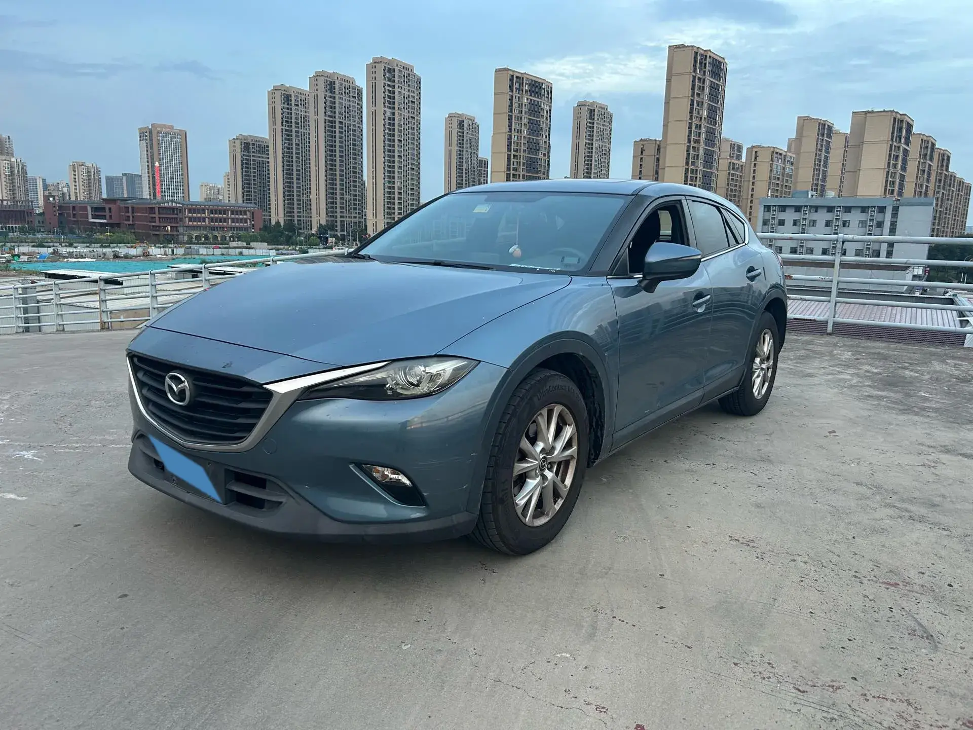 2016 MAZDA CX-4 view 1