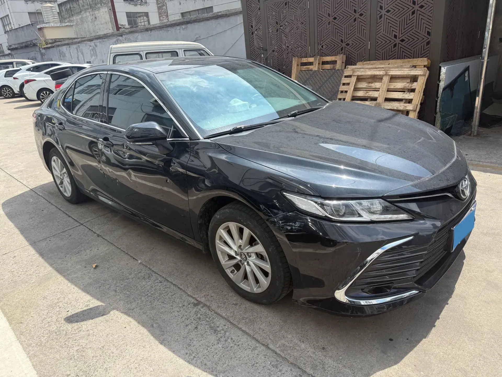 2023 TOYOTA CAMRY thumbnail 3