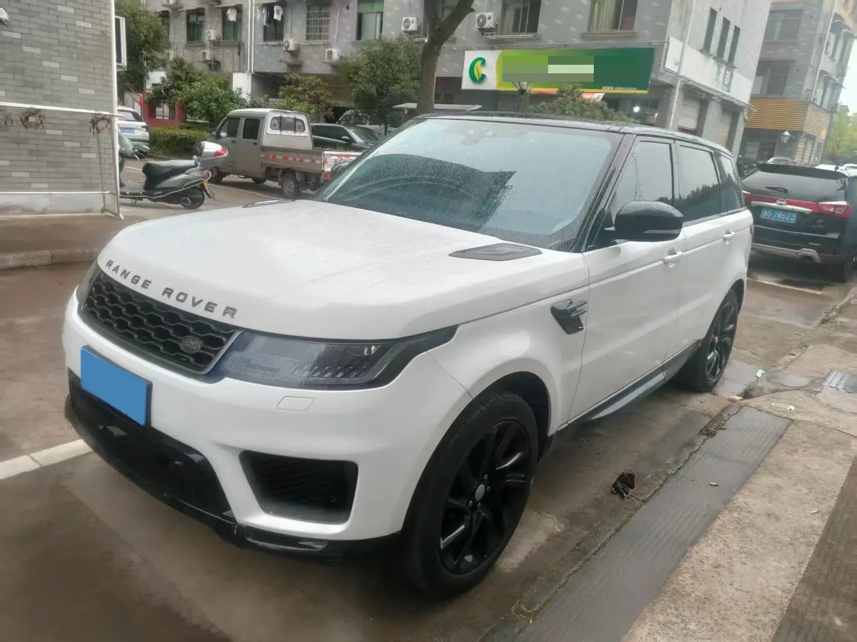 2018 LAND ROVER view 1