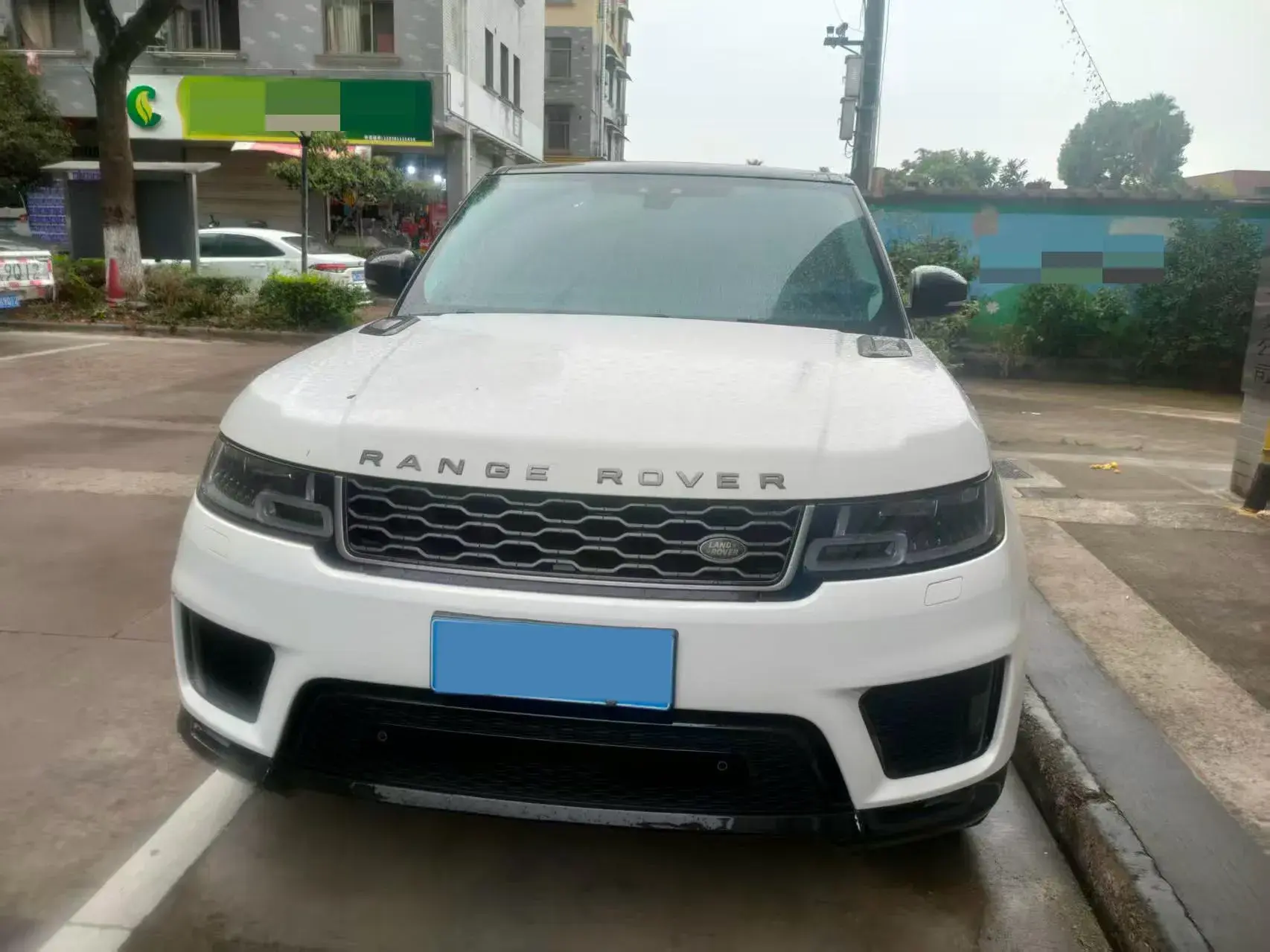 2018 LAND ROVER thumbnail 2