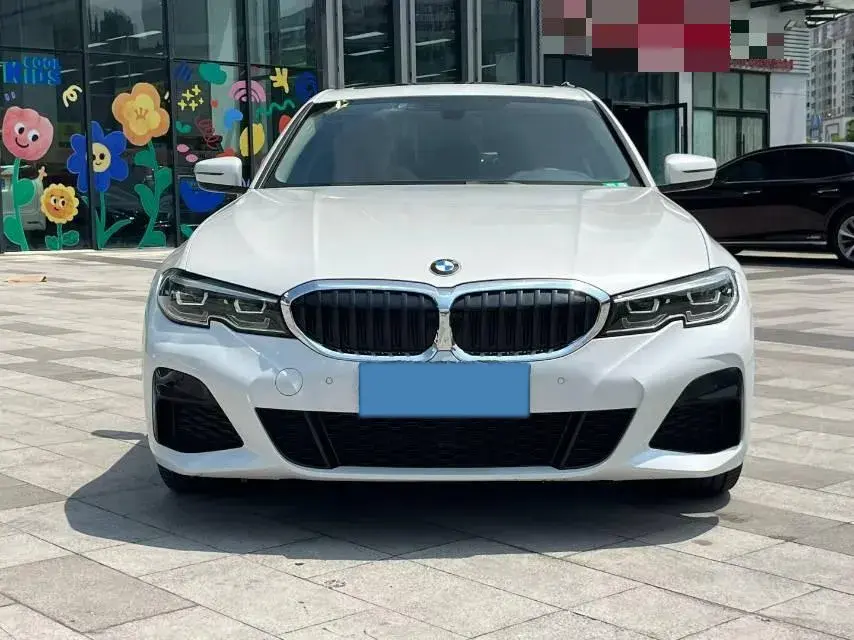 2021 BMW 3 thumbnail 2