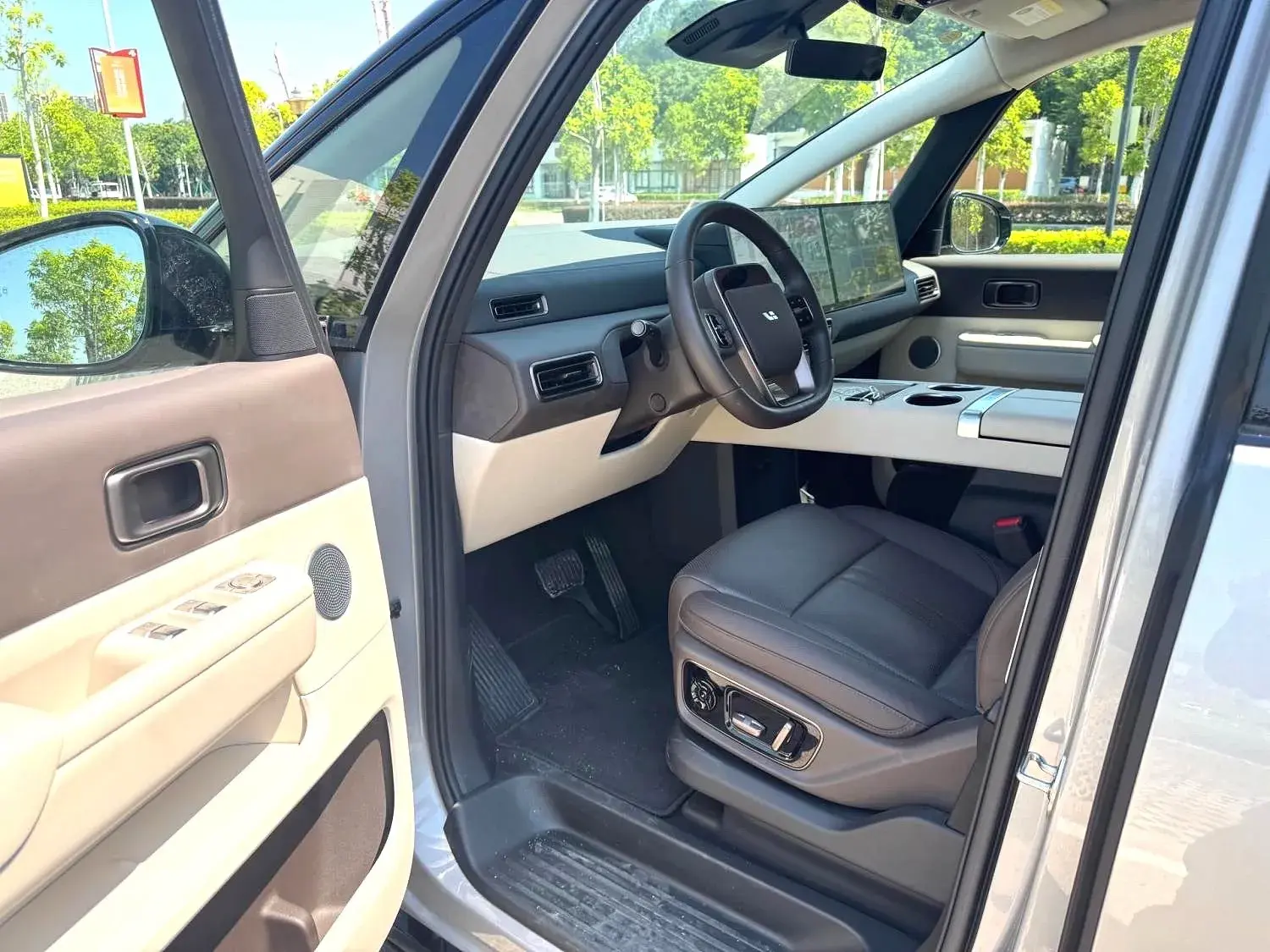 2024 LI MEGA thumbnail 4