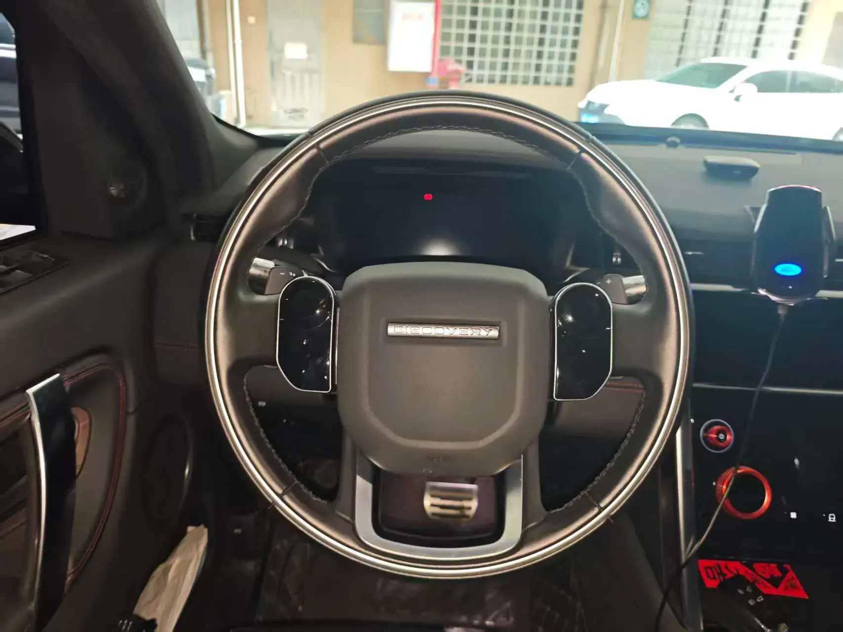 2020 LAND ROVER thumbnail 4