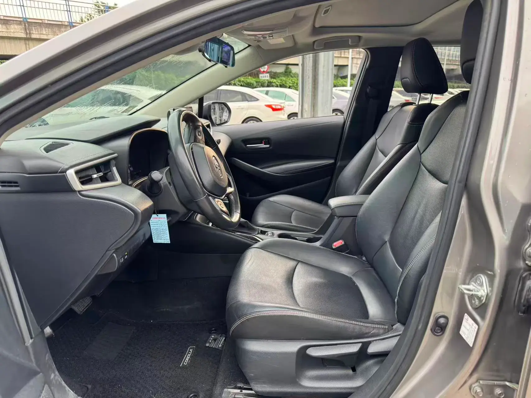 2021 TOYOTA COROLLA thumbnail 4