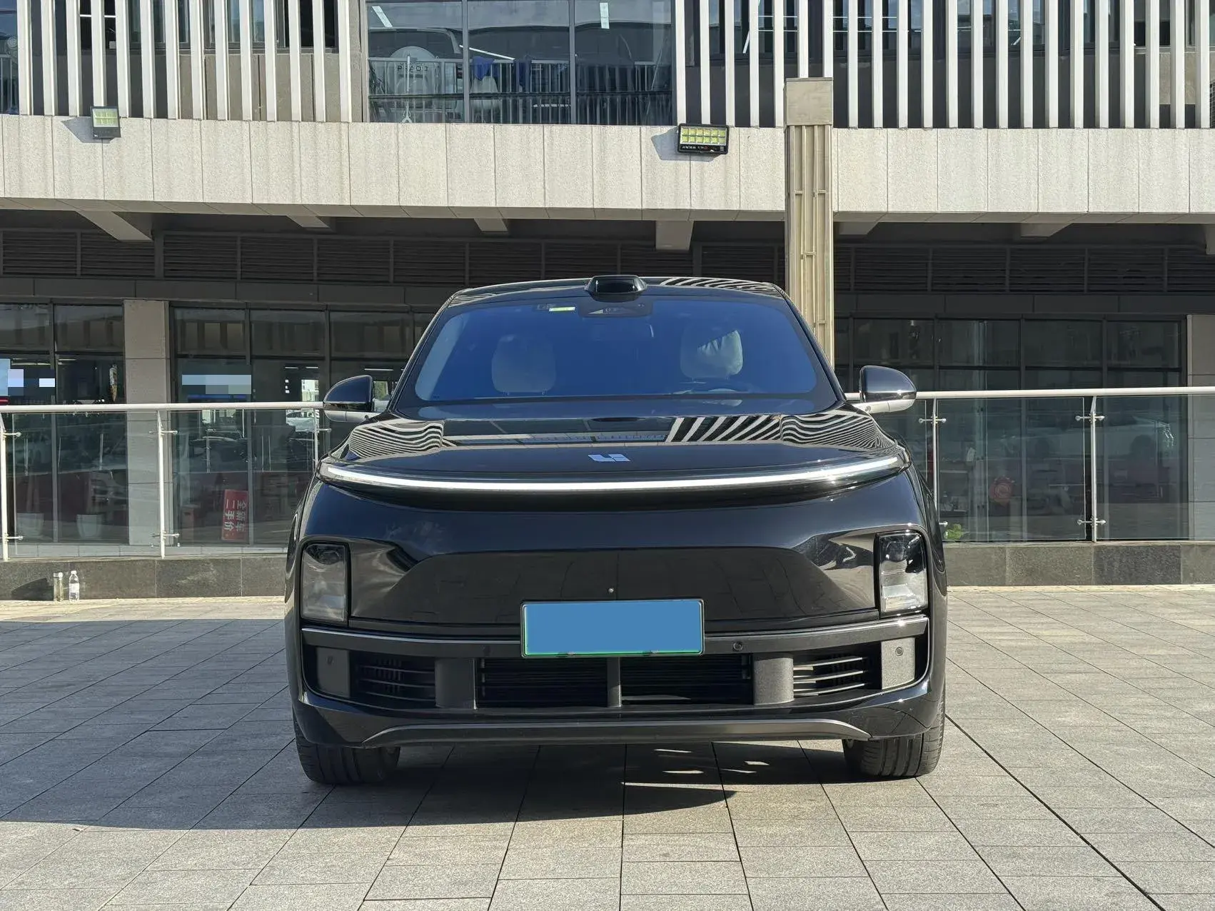 2022 LI L9 thumbnail 2