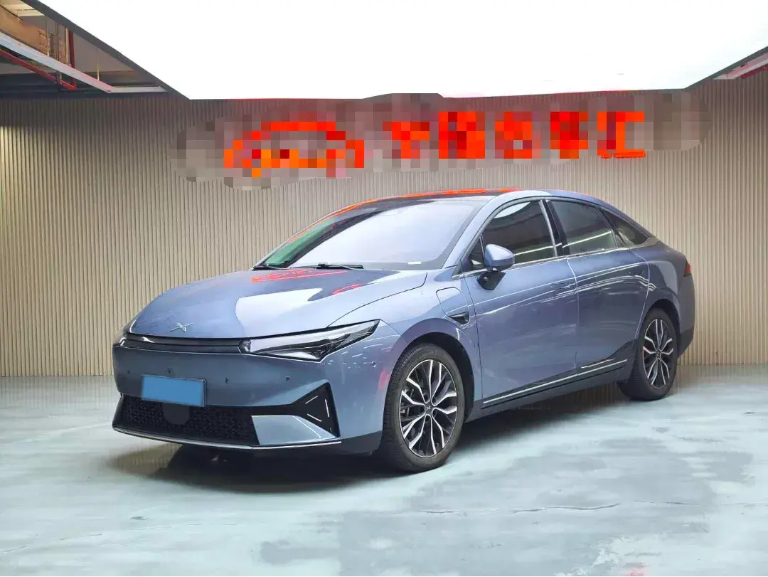 2022 XPENG P5 view 1