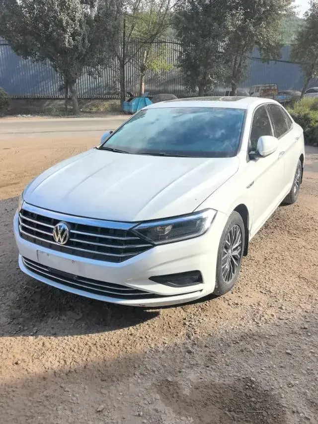 2020 VOLKSWAGEN SAGITAR view 1