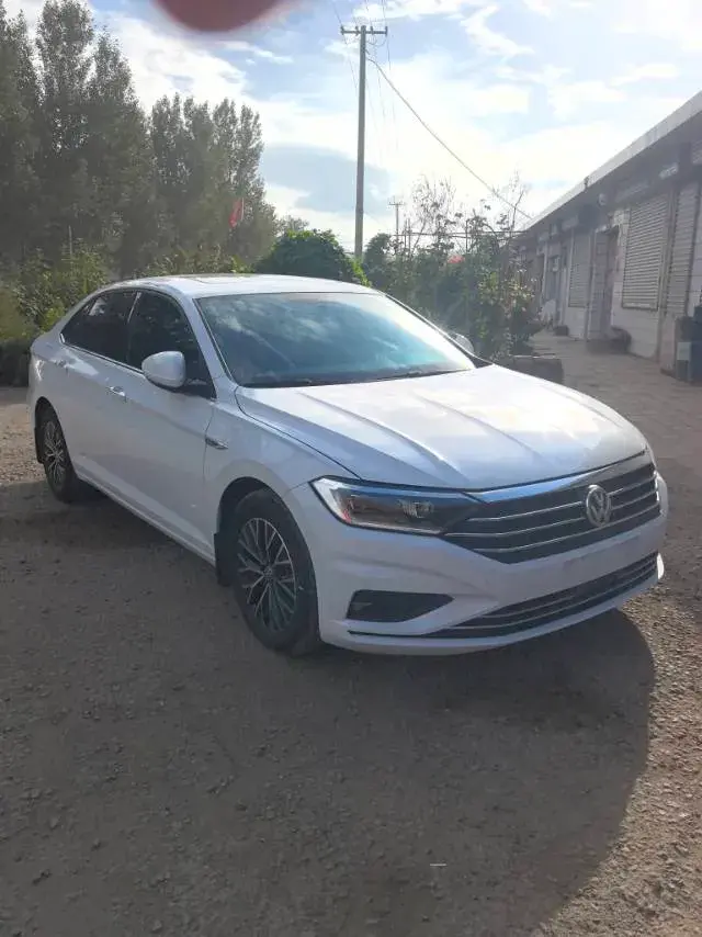 2020 VOLKSWAGEN SAGITAR thumbnail 2