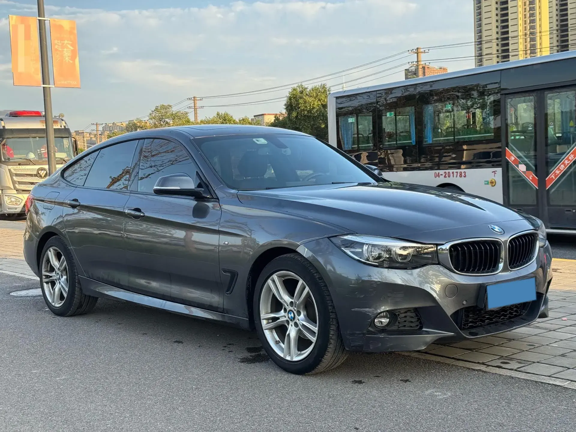 2020 BMW 3 thumbnail 2