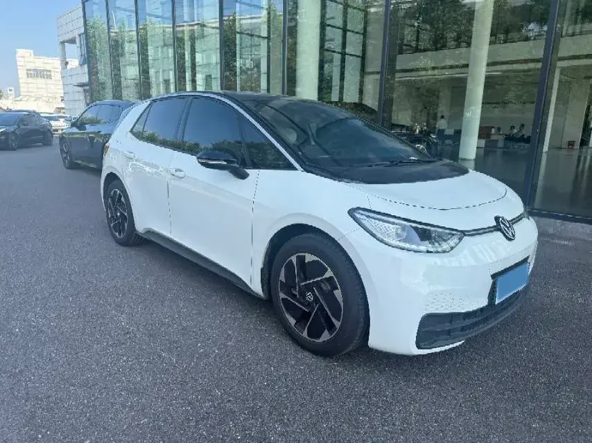 2024 VOLKSWAGEN ID.3 thumbnail 3