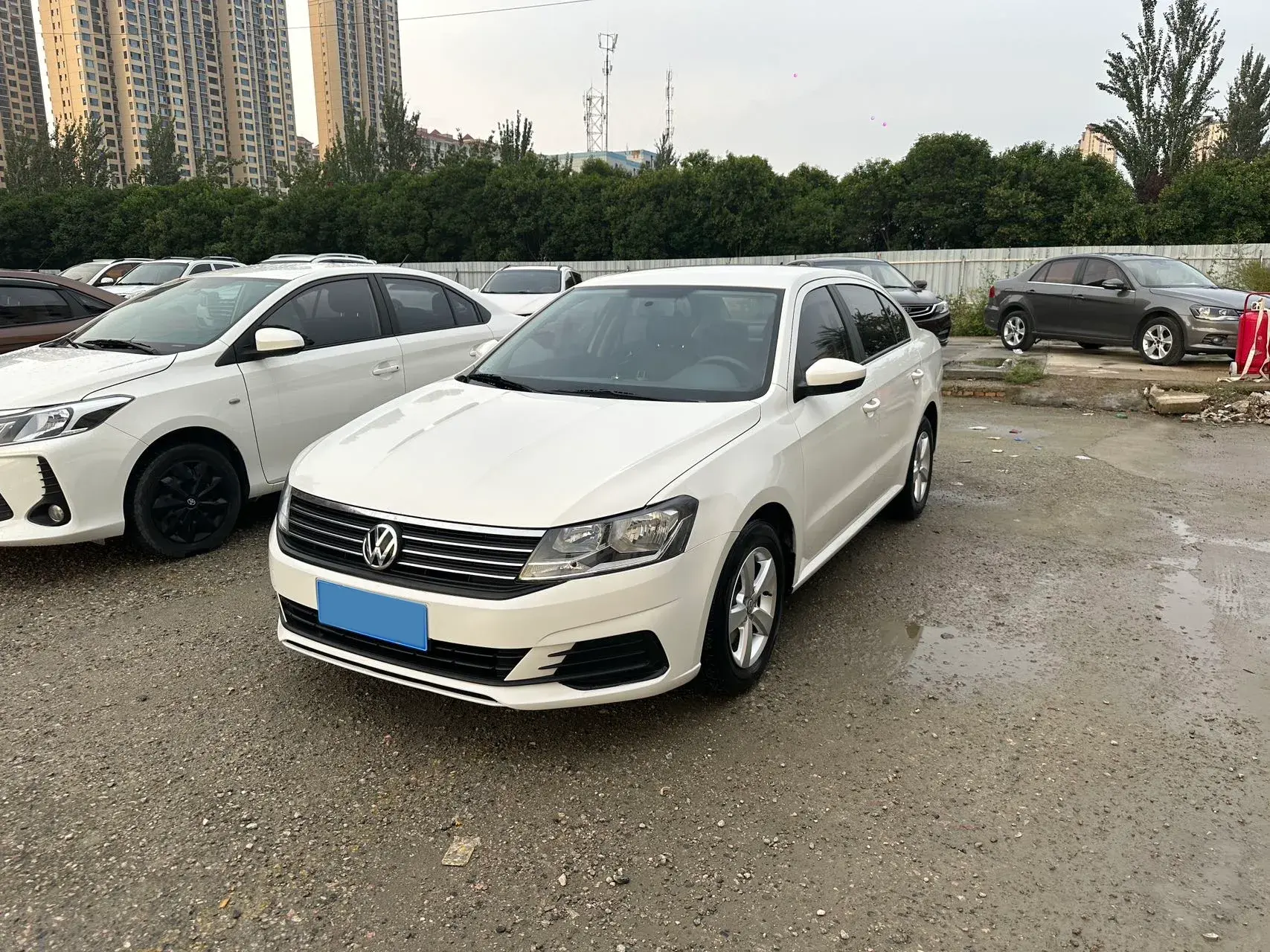 2019 VOLKSWAGEN LAVIDA view 1