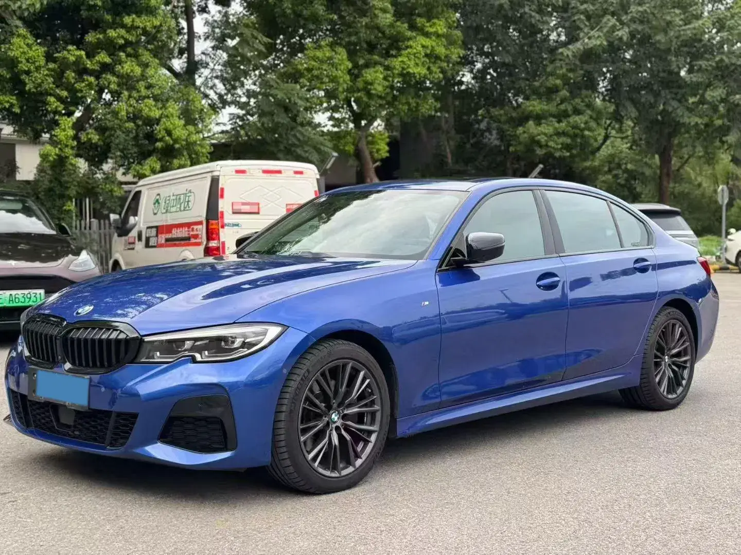 2021 BMW 3 view 1