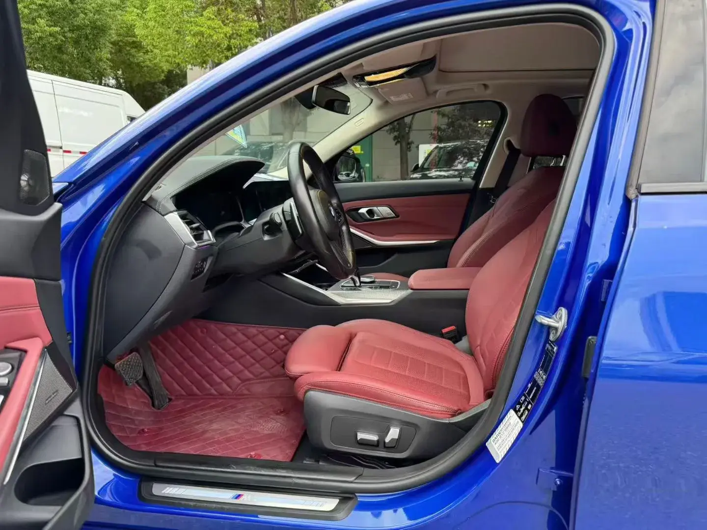 2021 BMW 3 thumbnail 4