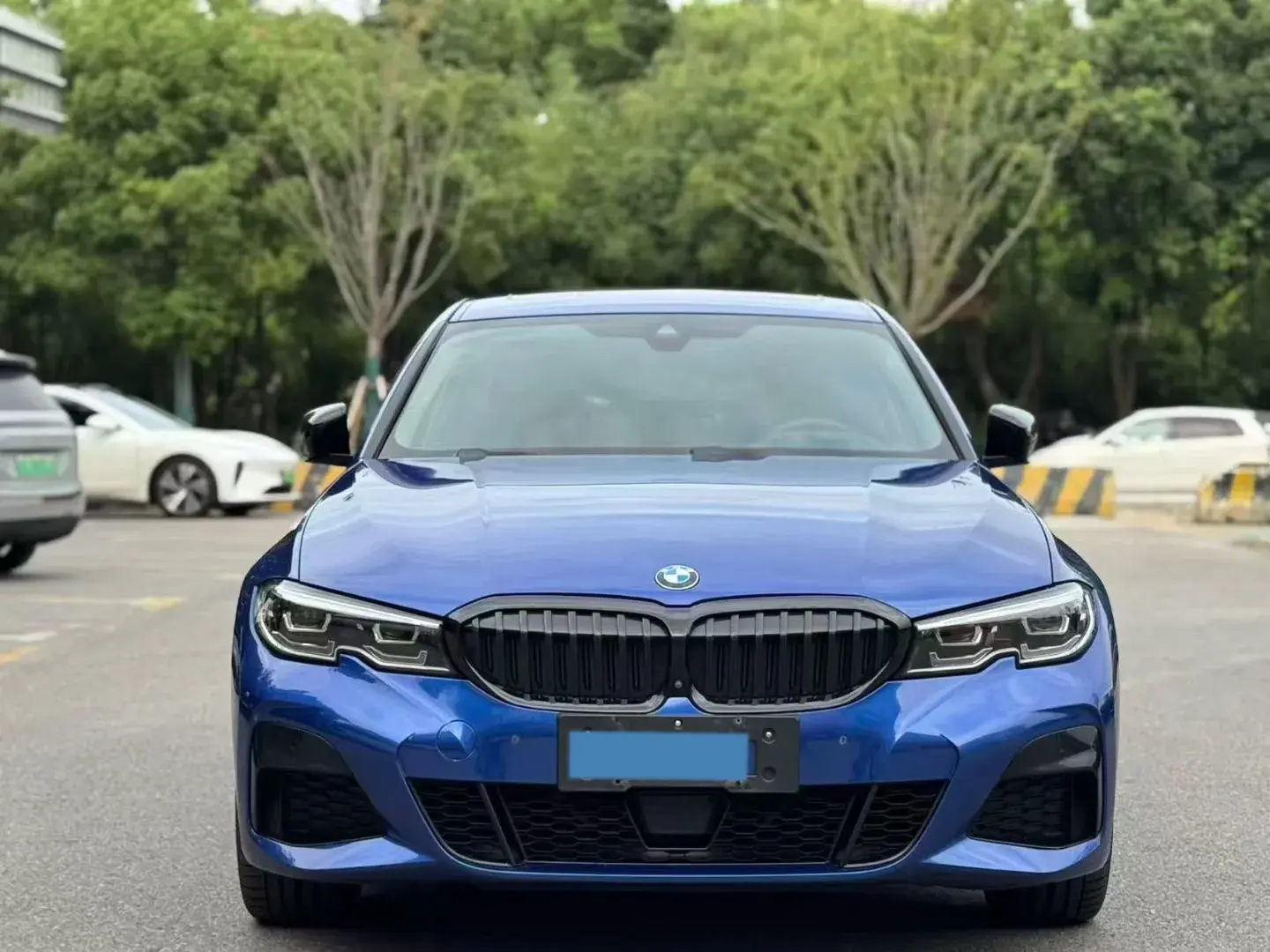 2021 BMW 3 thumbnail 2