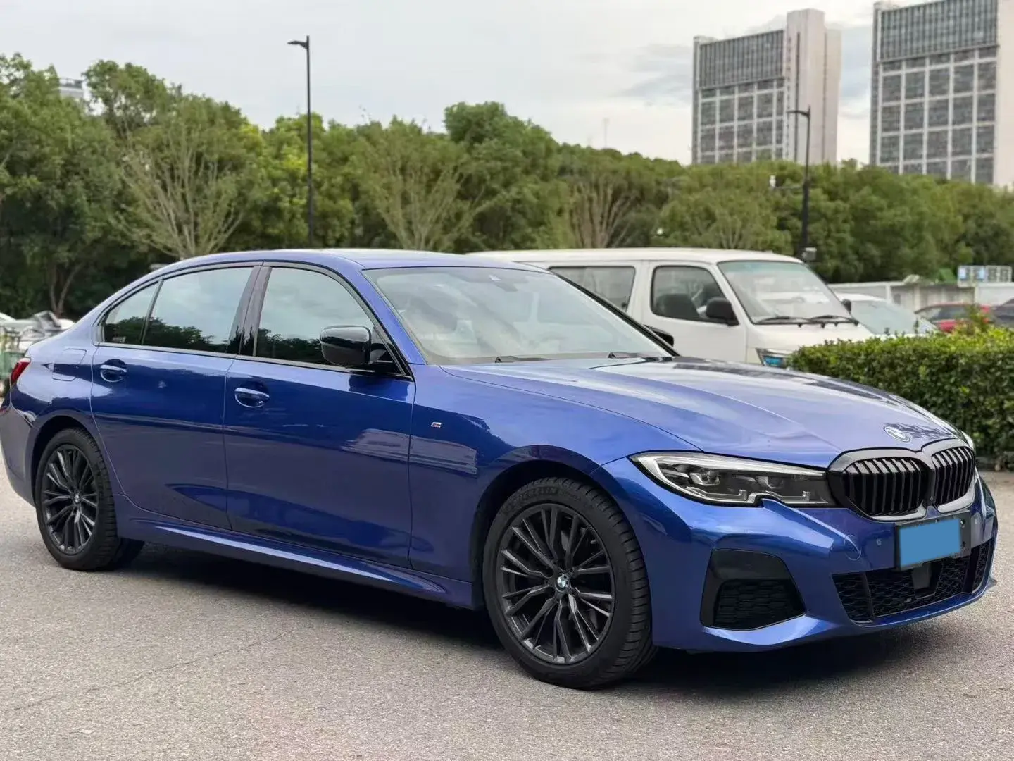 2021 BMW 3 thumbnail 3