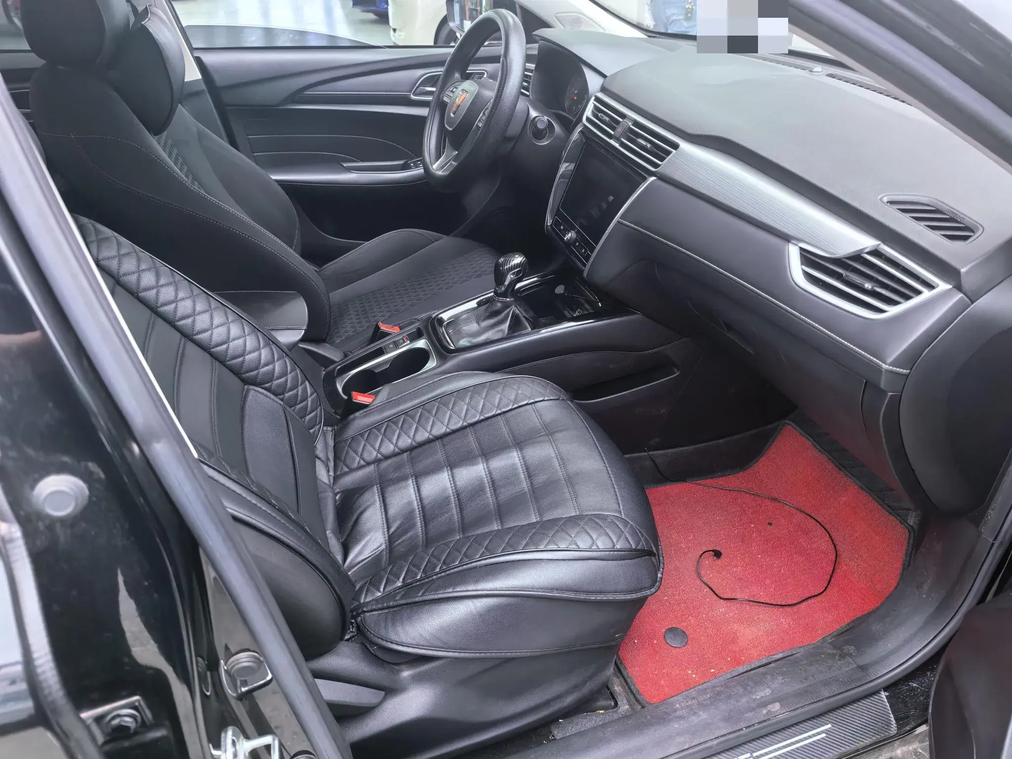 2019 ROEWE I5 thumbnail 3