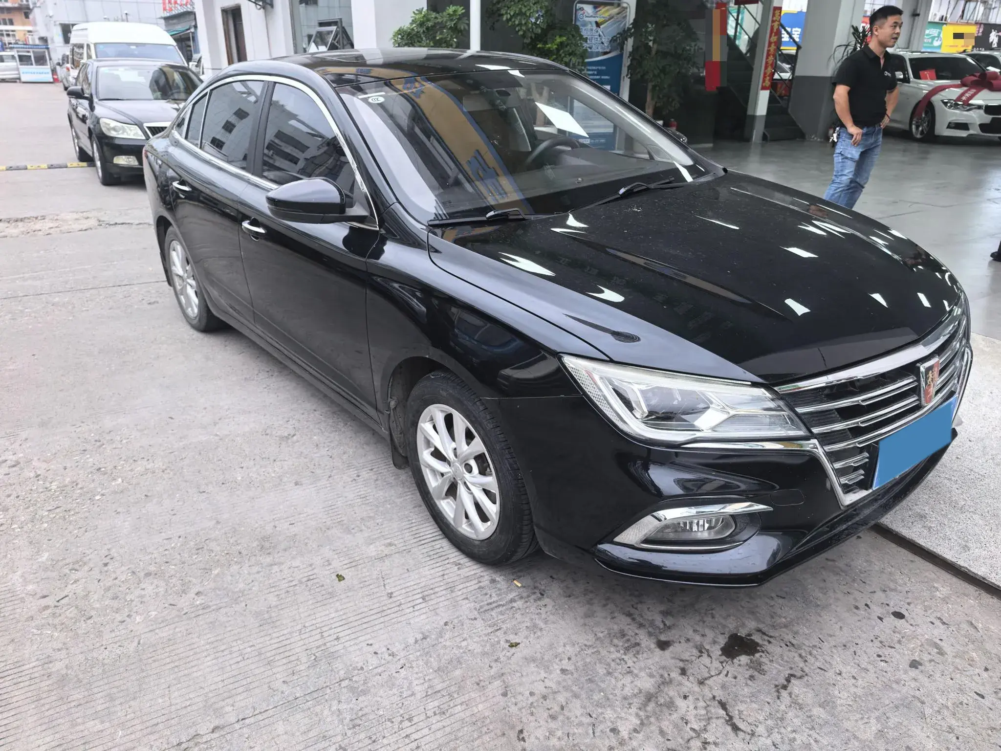 2019 ROEWE I5 thumbnail 2