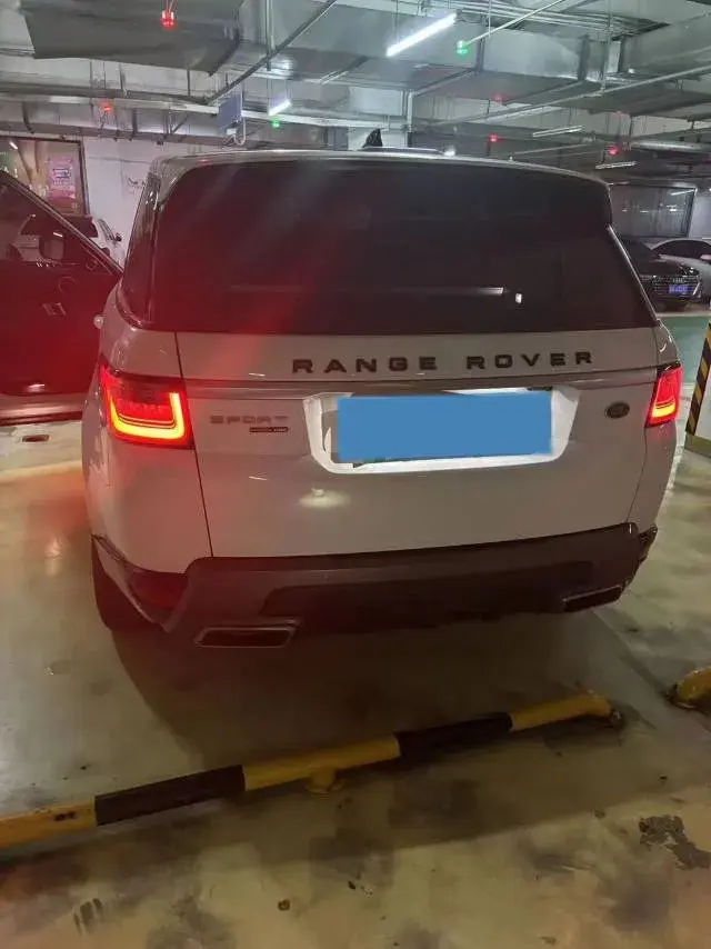 2019 LAND ROVER thumbnail 2