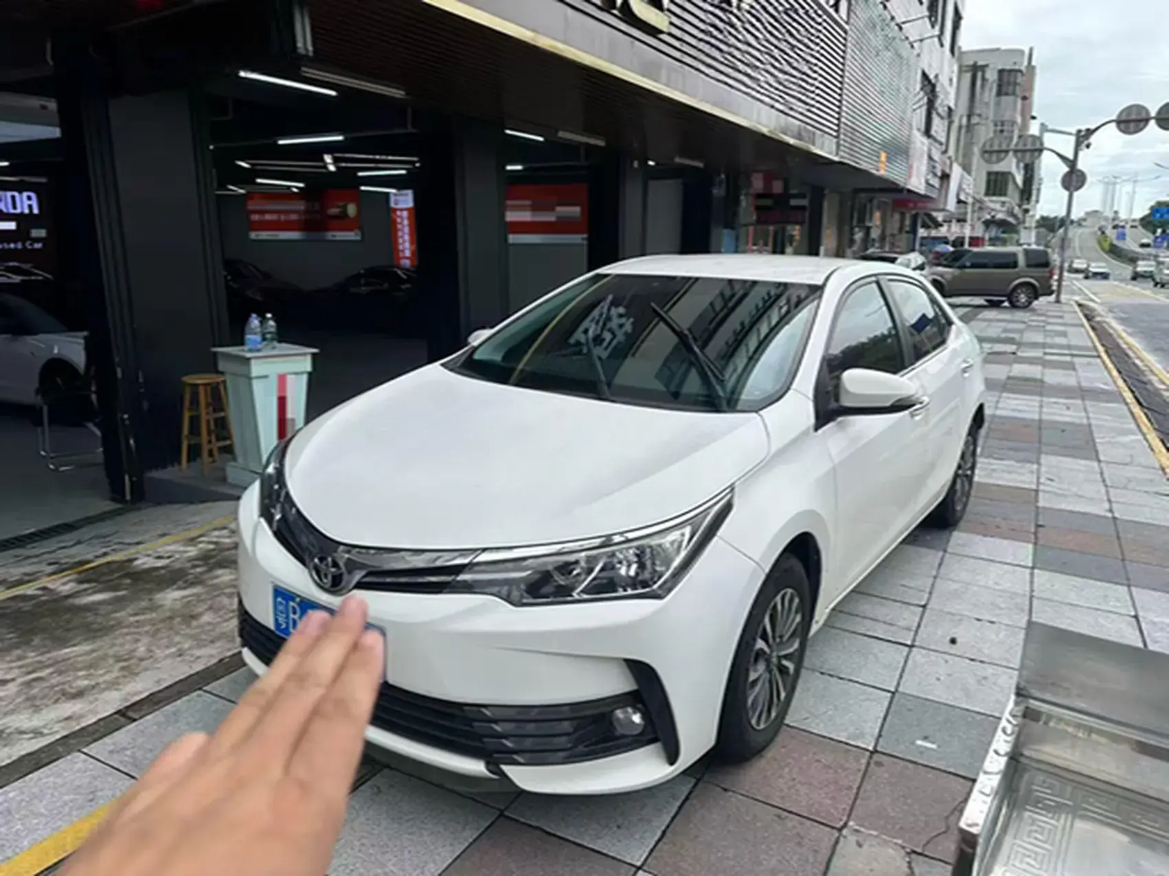 2018 TOYOTA COROLLA view 1