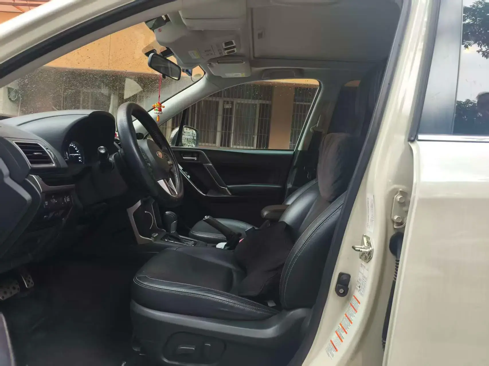 2018 SUBARU FORESTER thumbnail 2