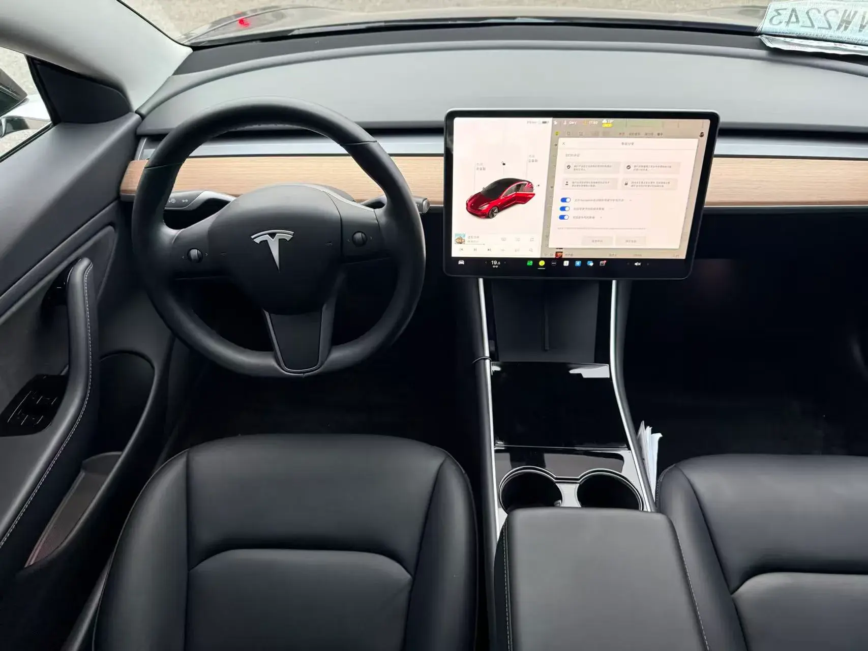 2019 TESLA MODEL thumbnail 4