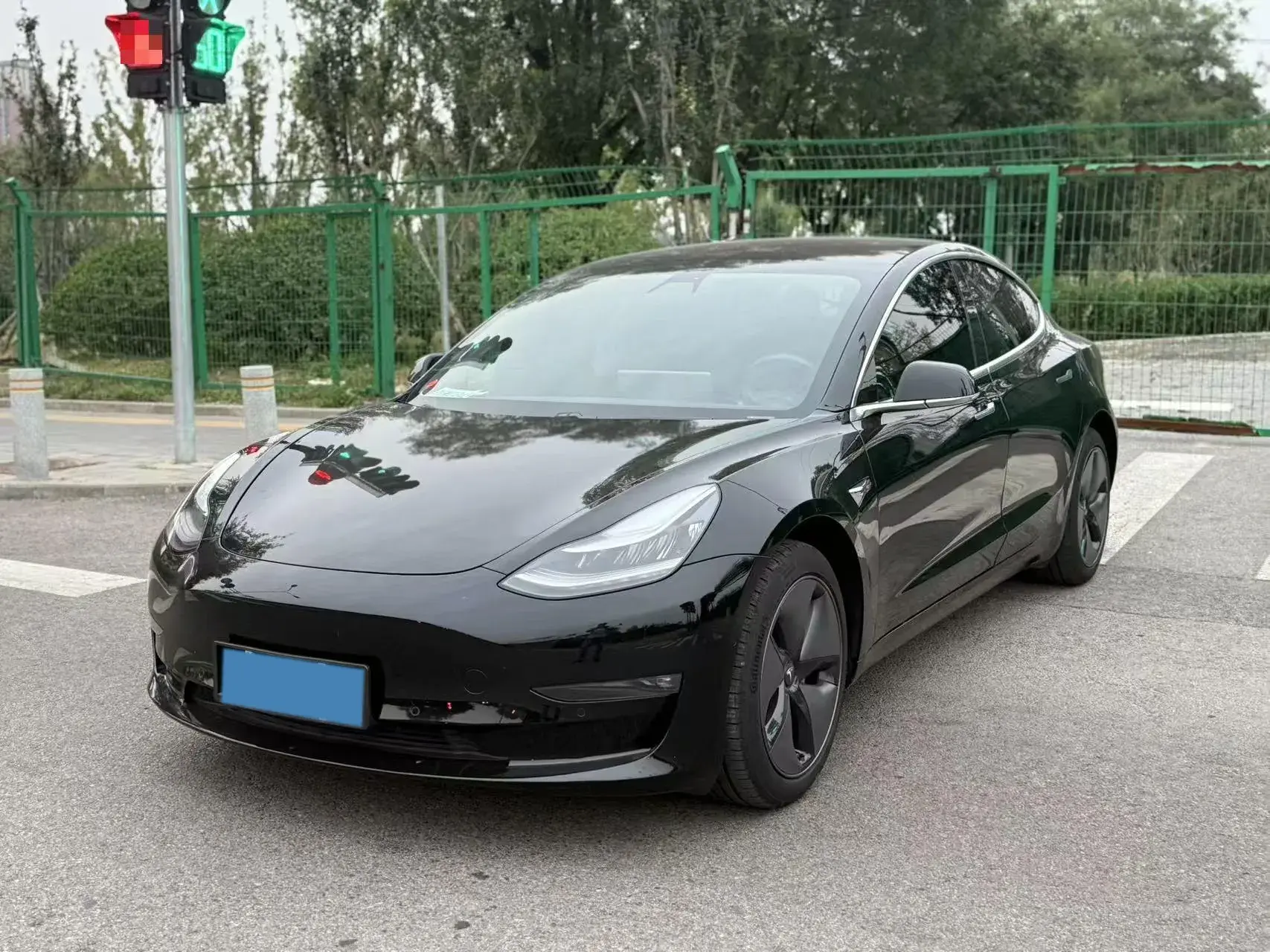 2019 TESLA MODEL view 1