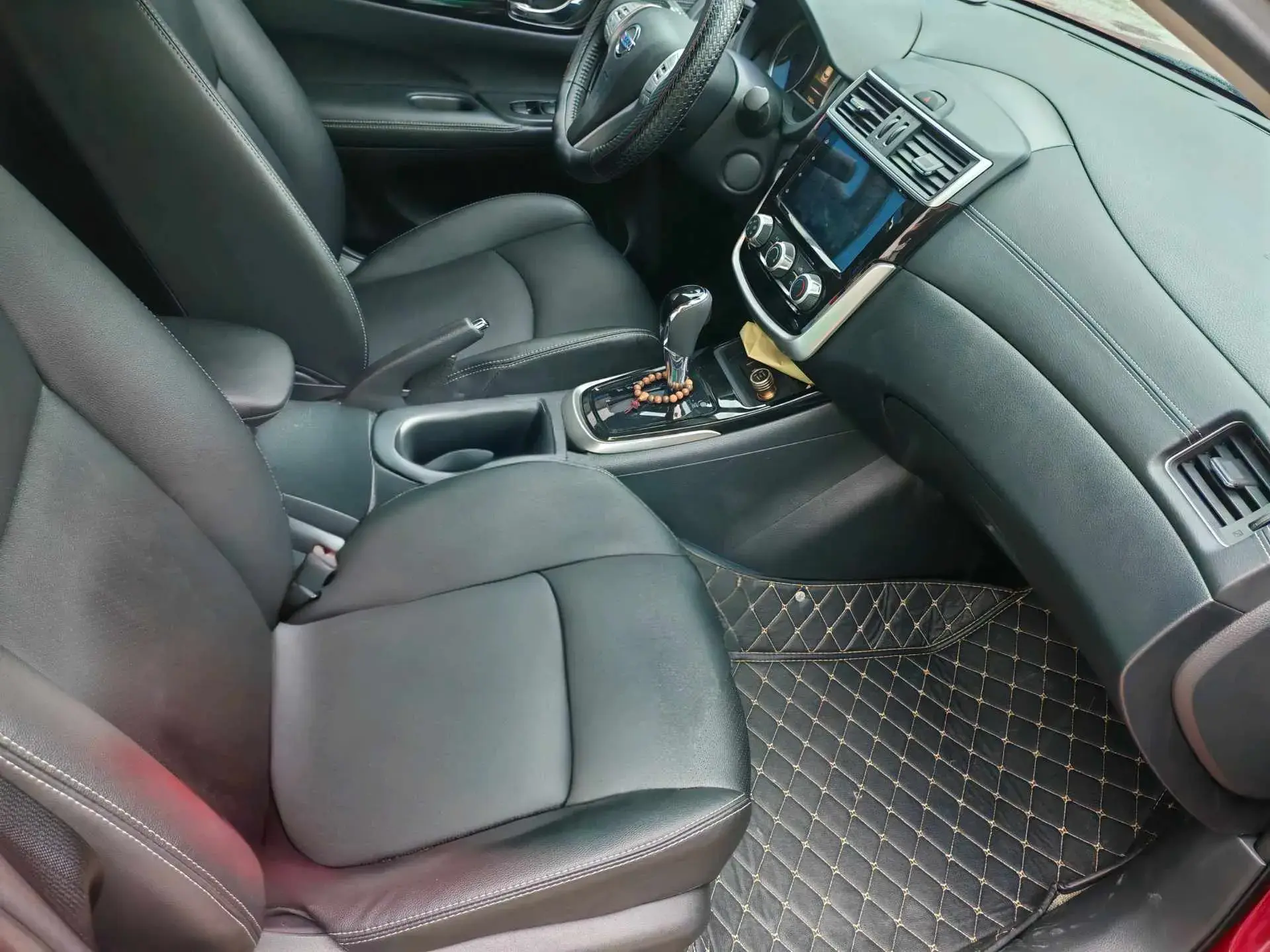 2020 NISSAN TIIDA thumbnail 4