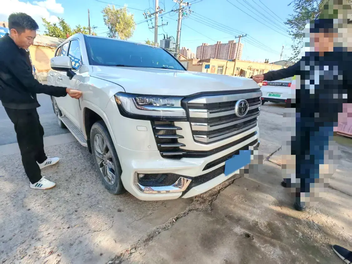 2021 CHEVROLET TRAX thumbnail 2