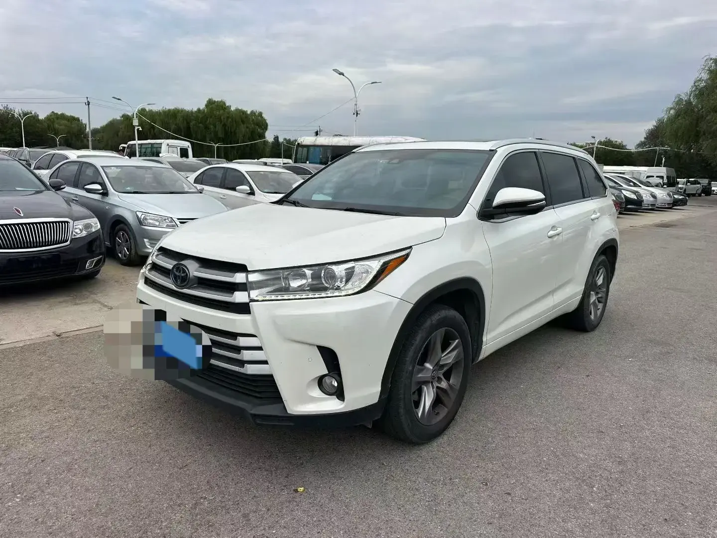 2018 TOYOTA HIGHLANDER view 1