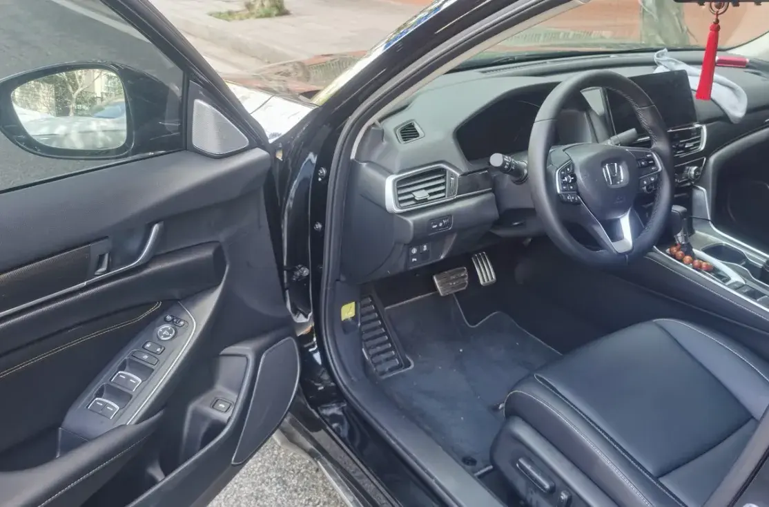 2022 HONDA ACCORD thumbnail 2