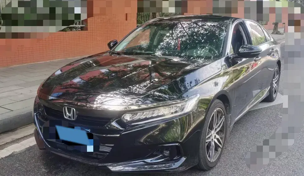 2022 HONDA ACCORD view 1