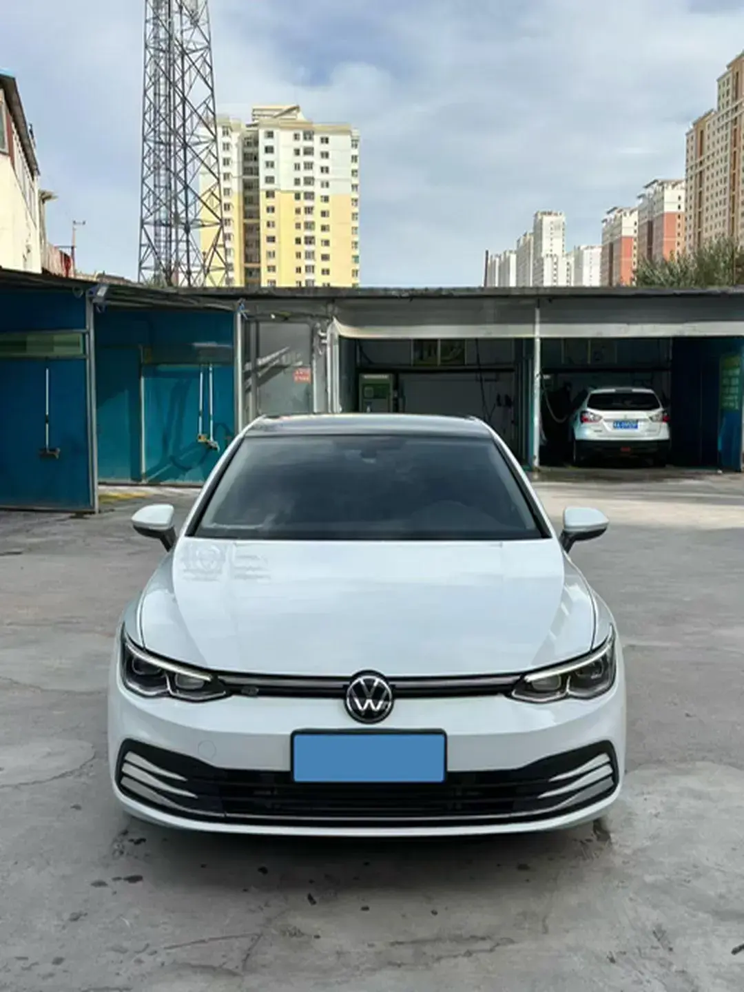 2021 VOLKSWAGEN GOLF thumbnail 2