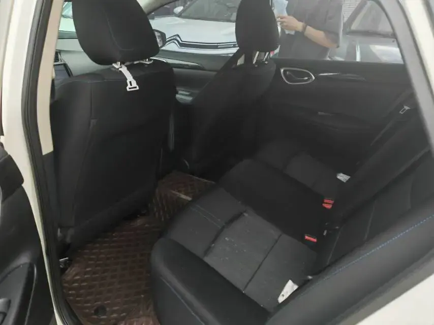 2018 NISSAN SYLPHY thumbnail 4