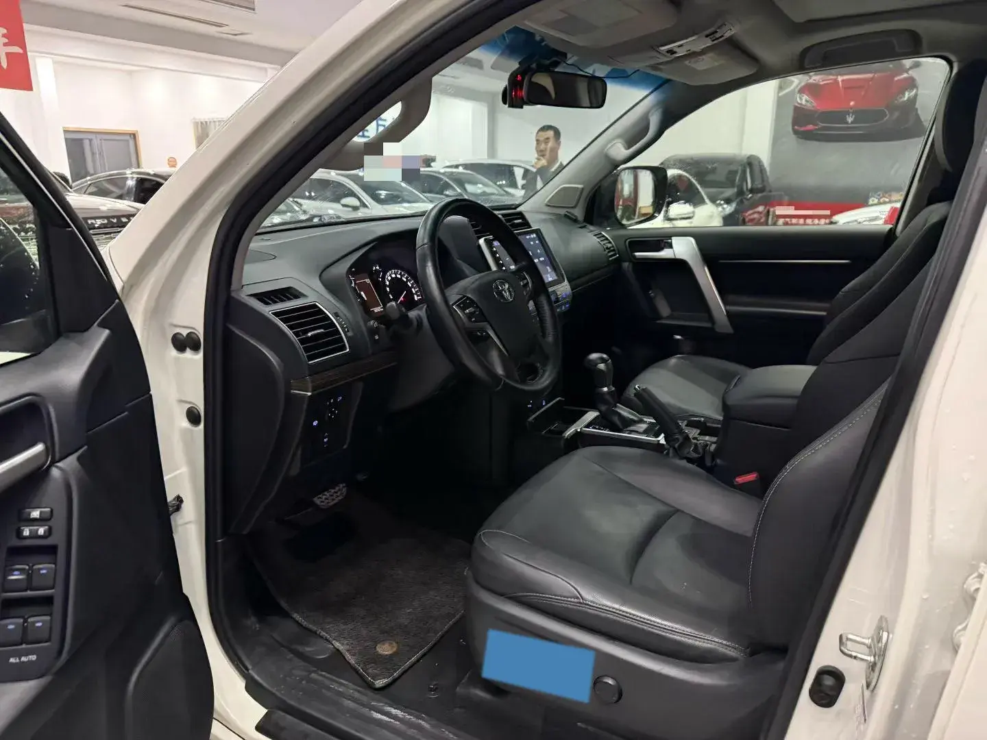 2019 TOYOTA LAND thumbnail 2