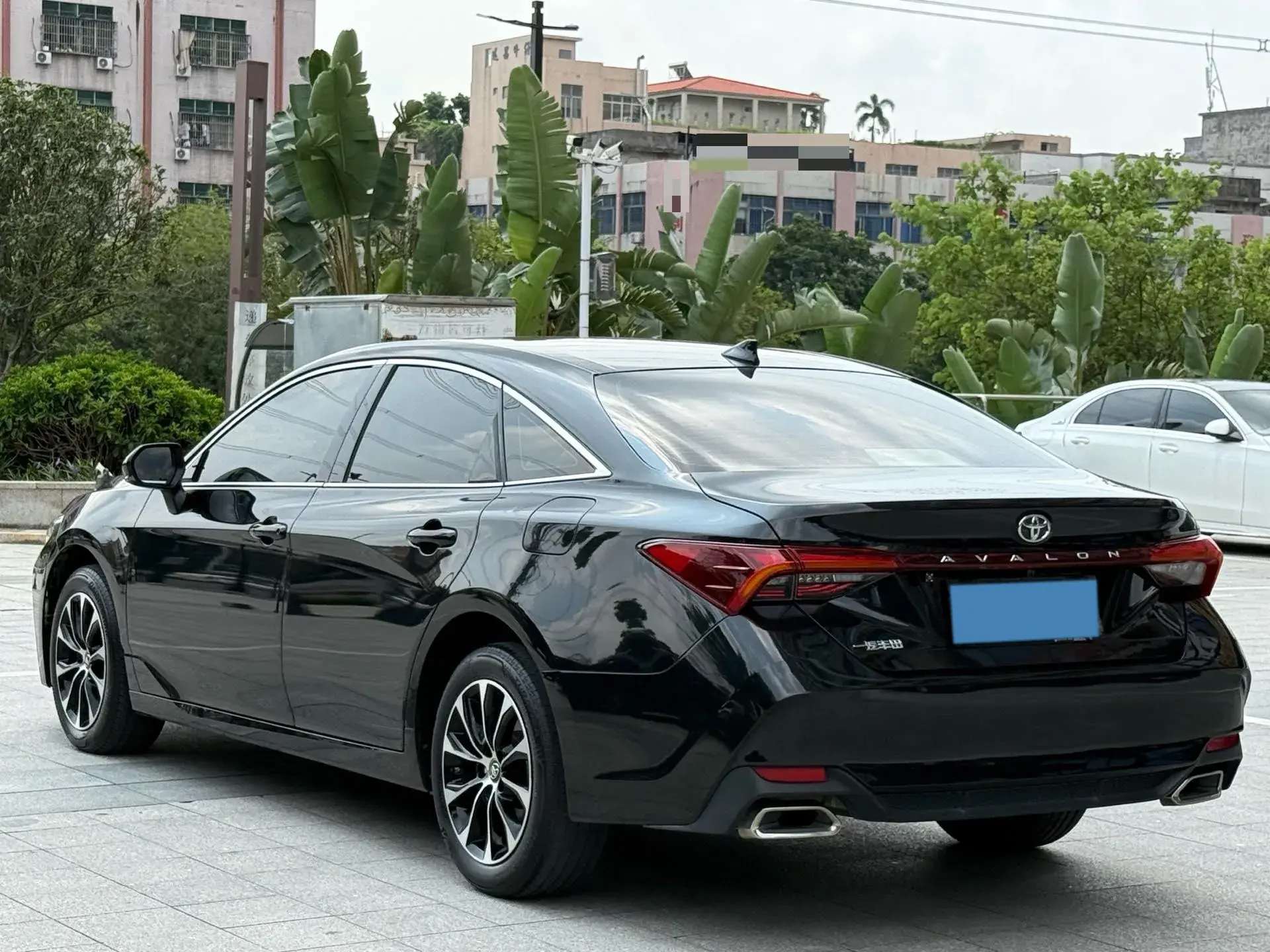 2022 TOYOTA AVALON thumbnail 4